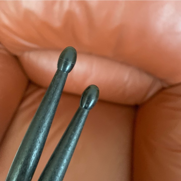 Drumsticks (Black) - Picture 8 of 10